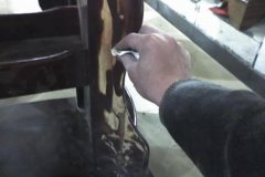 老榆木家具掉漆怎么办？如何修复？